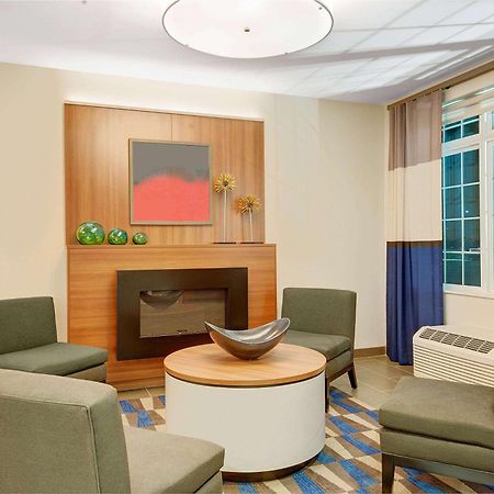 Microtel Inn & Suites By Wyndham Philadelphia Airport Ridley Park Экстерьер фото